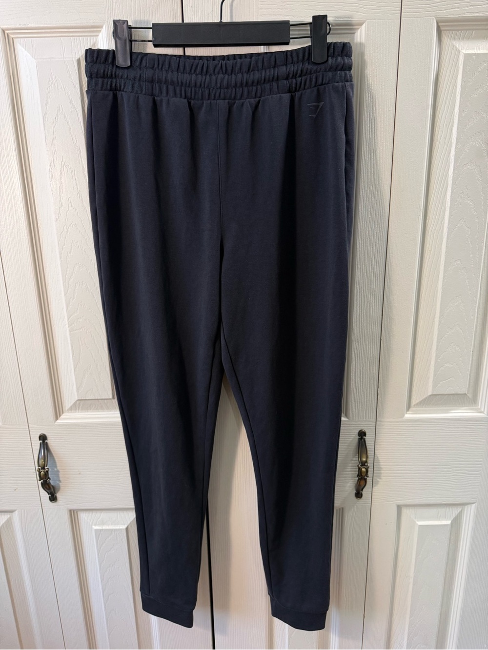 Gymshark Studio Joggers Black Tapered Athletic Pants Women’s Size Small
